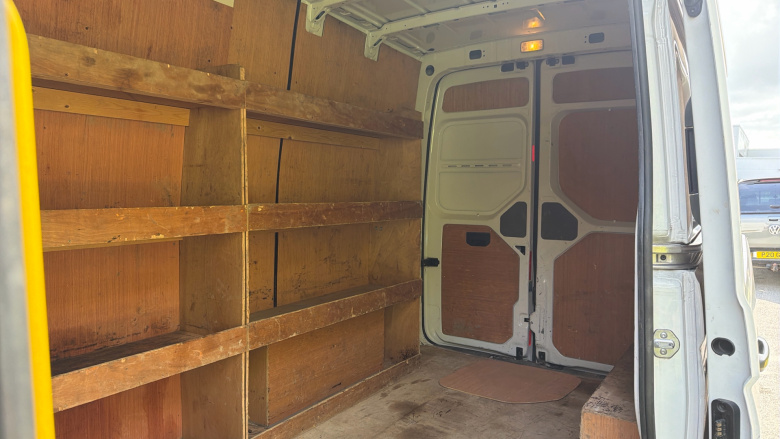 Volkswagen Crafter Cr35 Mwb Diesel 2.0 TDI 102PS Startline High Roof Van